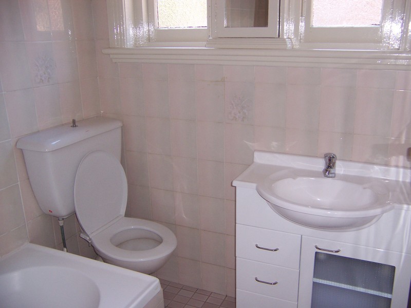 18 Edgbaston Road, Beverly Hills NSW 2209