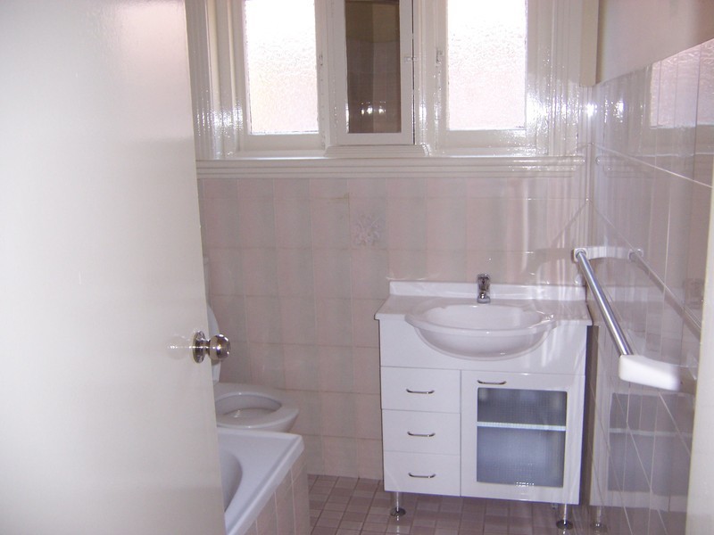 18 Edgbaston Road, Beverly Hills NSW 2209