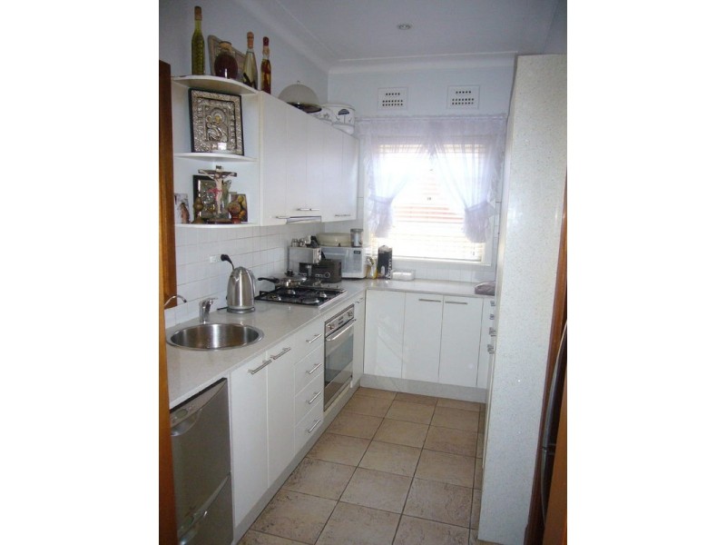 1 Warne Crescent, Beverly Hills NSW 2209