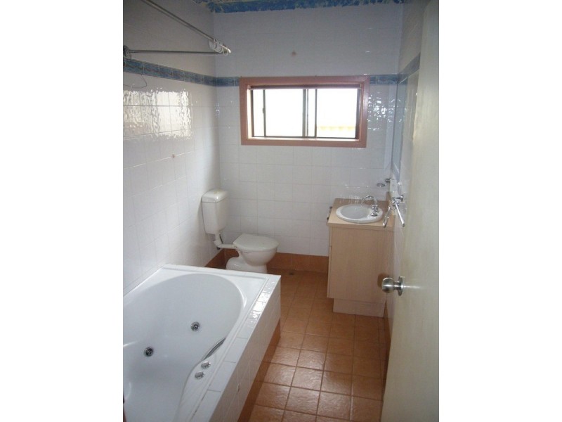 1 Rogers Street, Roselands NSW 2196