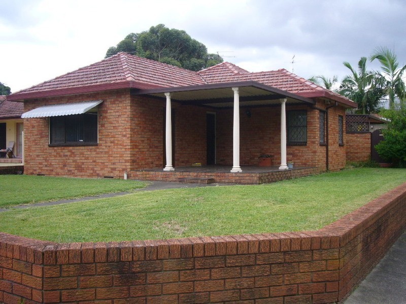 1 Rogers Street, Roselands NSW 2196