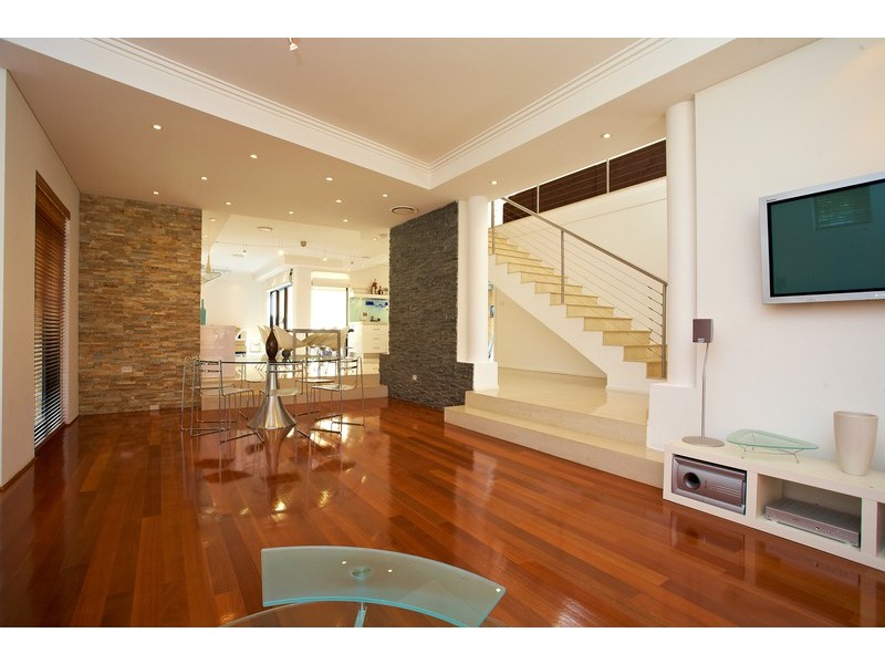 64 Central Road, Beverly Hills NSW 2209