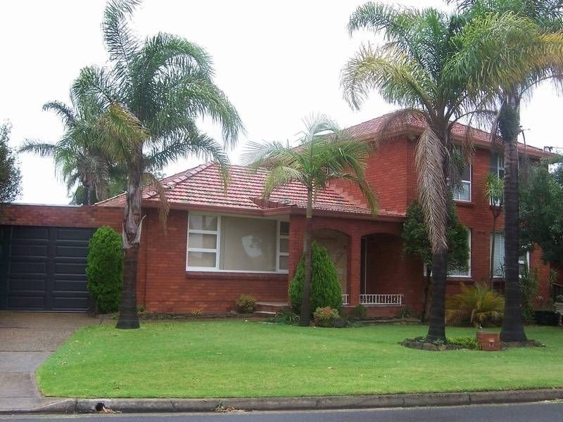 8 Austin Avenue, Beverly Hills NSW 2209