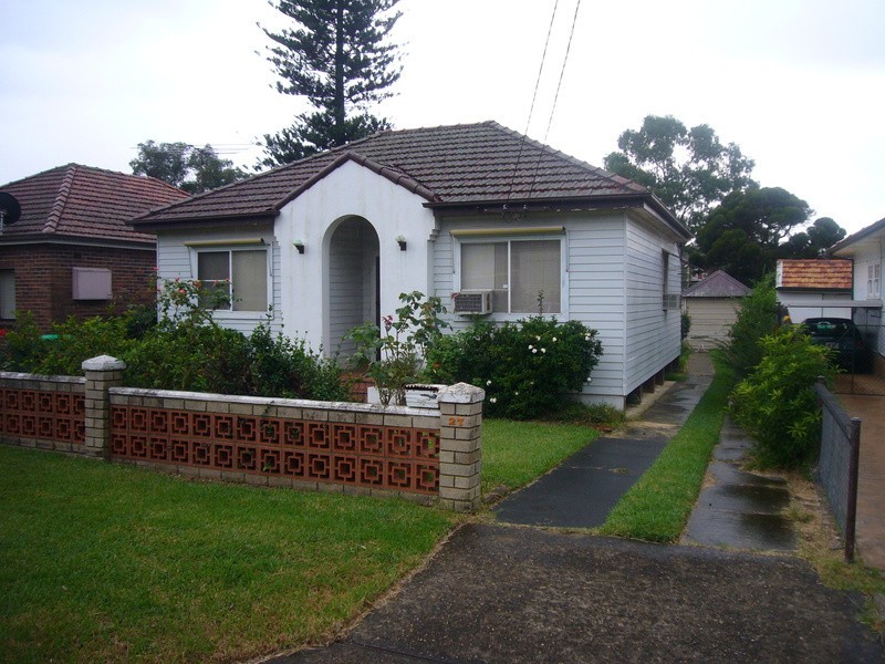 27 Berrille Road, Narwee NSW 2209