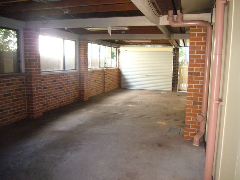 82 Belmore Road, Peakhurst NSW 2210