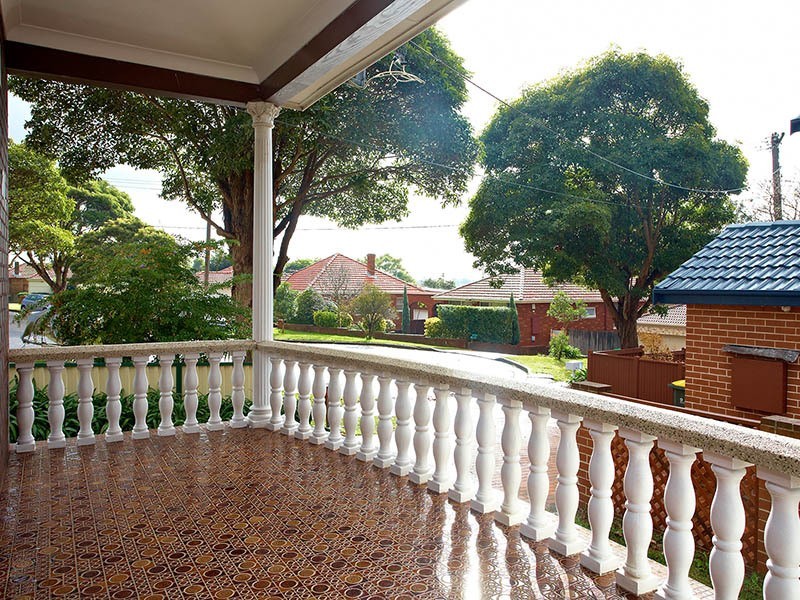 21 Edmund Street, Beverly Hills NSW 2209