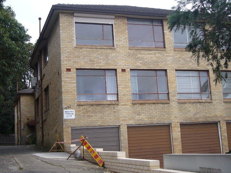 2/297 King Georges Road, Roselands NSW 2196