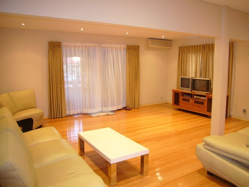 43 Edgbaston Road, Beverly Hills NSW 2209