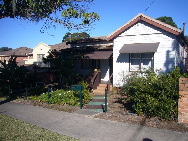 61 Stoddart Street, Roselands NSW 2196