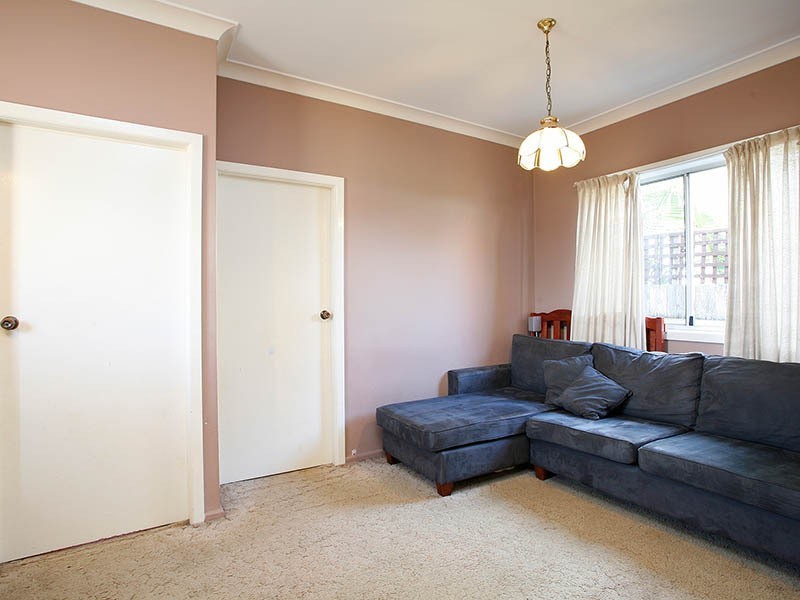 12 Stoddart Street, Roselands NSW 2196