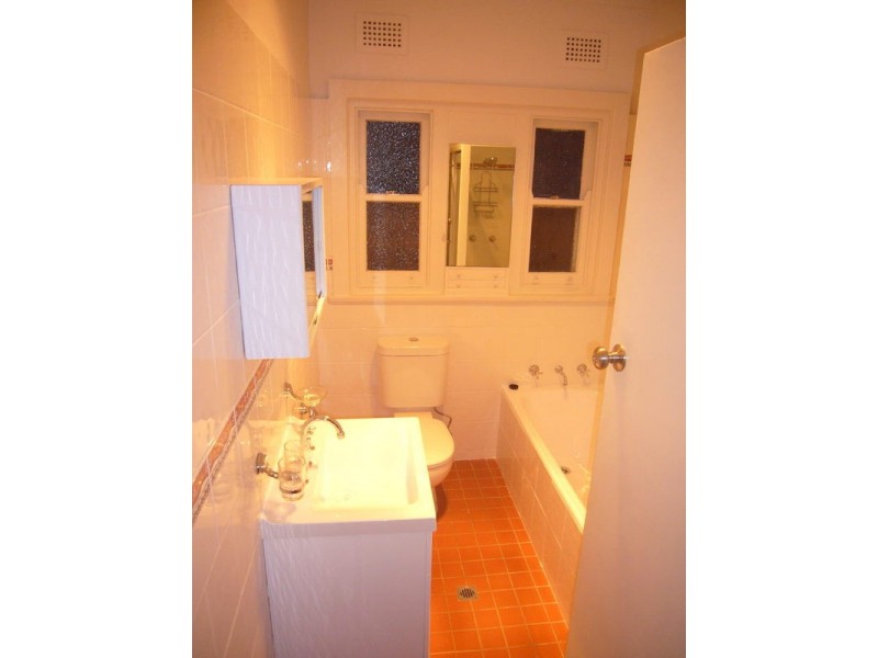 15 Eva Street, Roselands NSW 2196