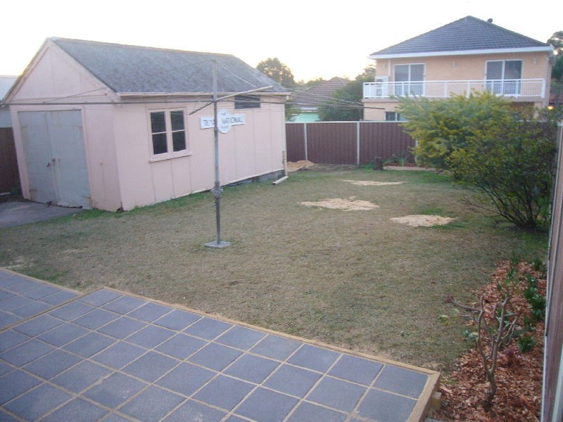 15 Eva Street, Roselands NSW 2196