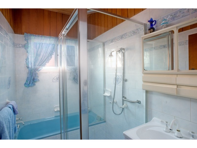 40 Rosebank Avenue, Kingsgrove NSW 2208