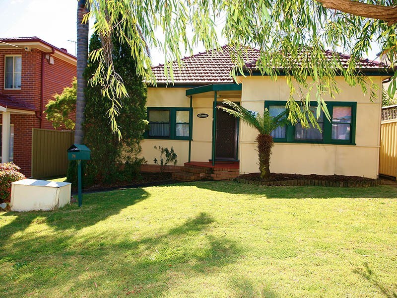 74 Amy Road, Peakhurst NSW 2210