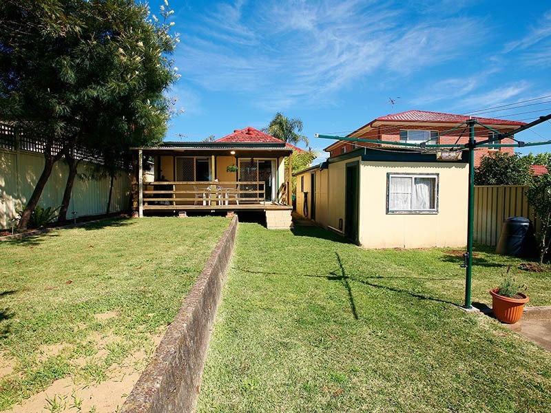 74 Amy Road, Peakhurst NSW 2210
