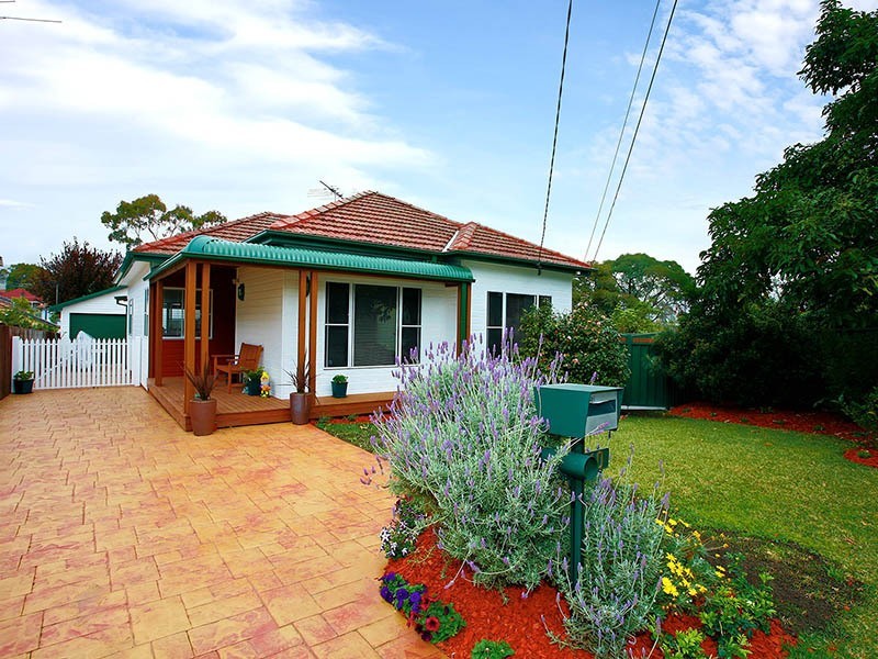 10 Smee Avenue, Roselands NSW 2196