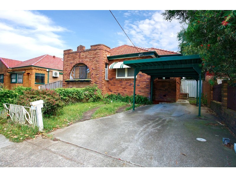 1/8 Edgbaston Road, Beverly Hills NSW 2209