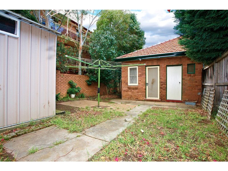 1/8 Edgbaston Road, Beverly Hills NSW 2209