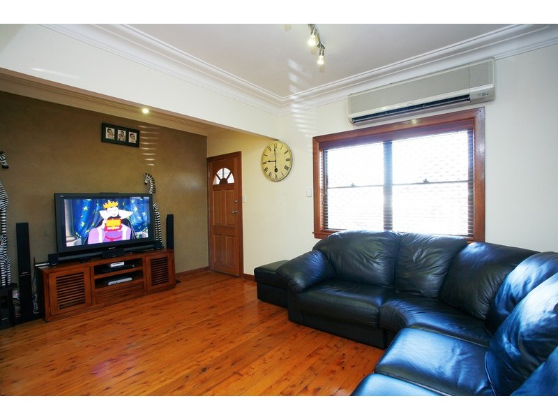 26 Rogers Street, Roselands NSW 2196