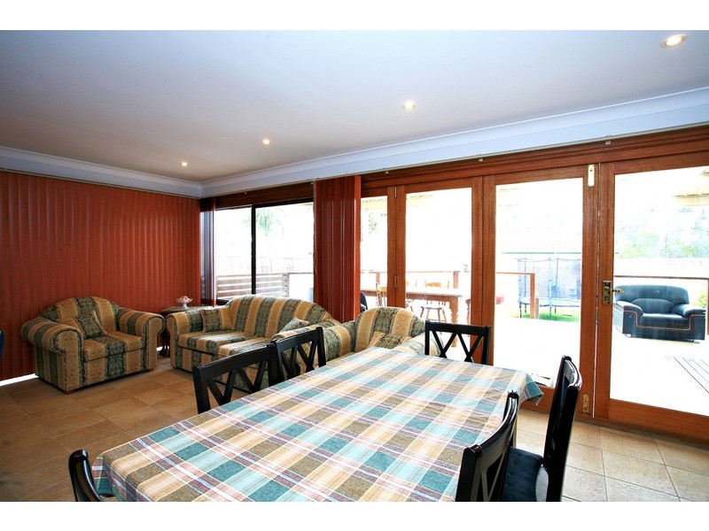 1 Warne Crescent, Beverly Hills NSW 2209