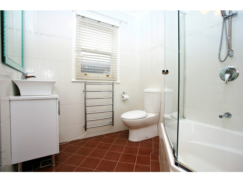 1 Warne Crescent, Beverly Hills NSW 2209