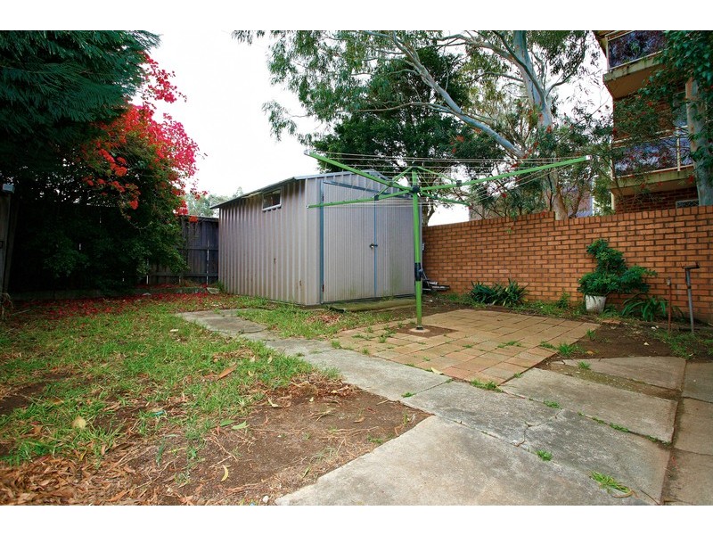 1/8 Edgbaston Road, Beverly Hills NSW 2209