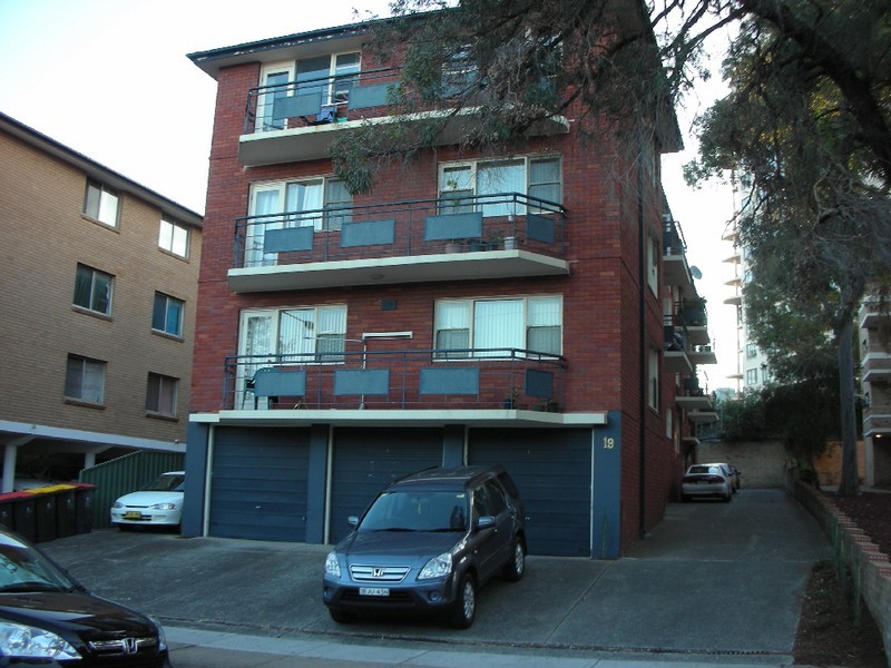 6/19 Gloucester Road, Hurstville NSW 2220