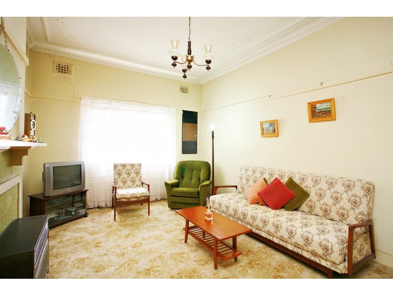 25 Albion Street, Roselands NSW 2196