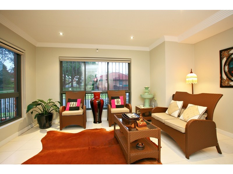 16 Munmurra Road, Riverwood NSW 2210