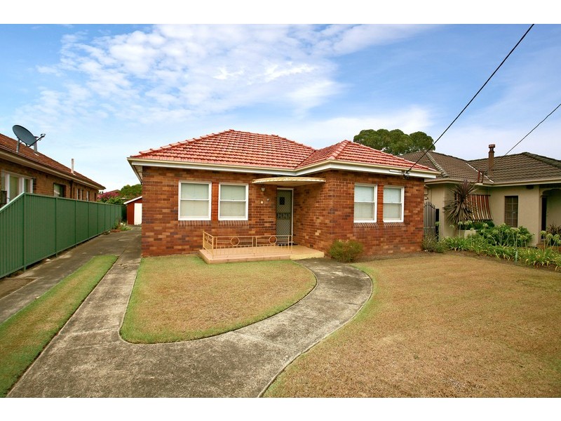 22 Illawarra Parade, Beverly Hills NSW 2209