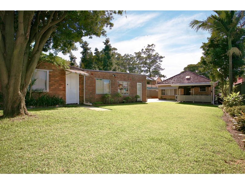 19 Clarke Nrth Street, Peakhurst NSW 2210