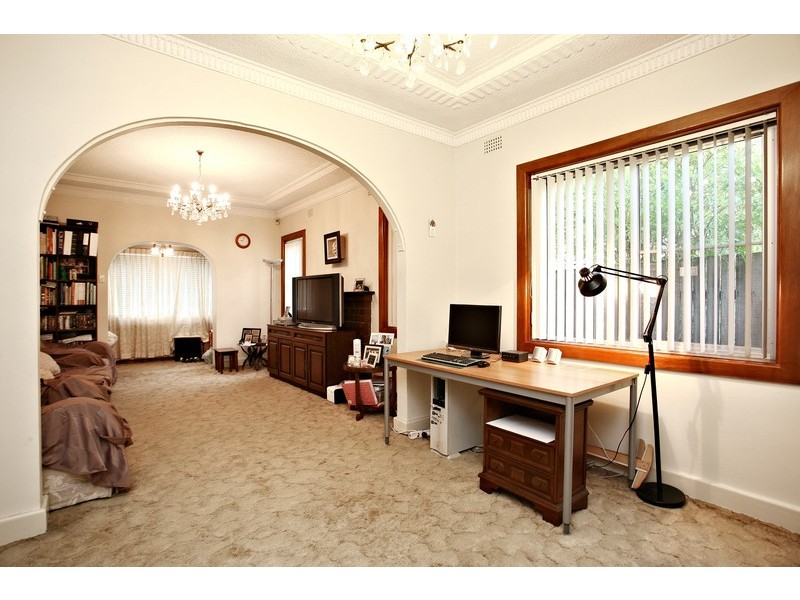 4 Mabel Street, Kingsgrove NSW 2208