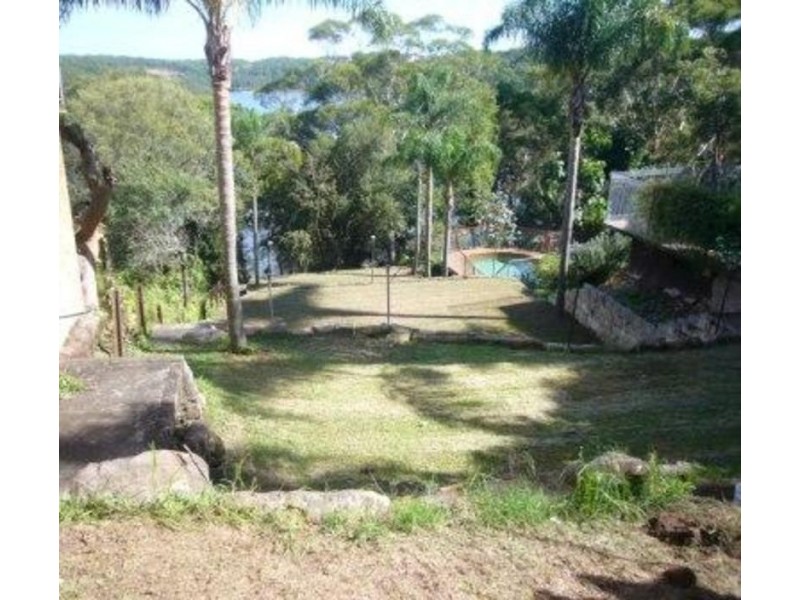 18 Moons Avenue, Lugarno NSW 2210