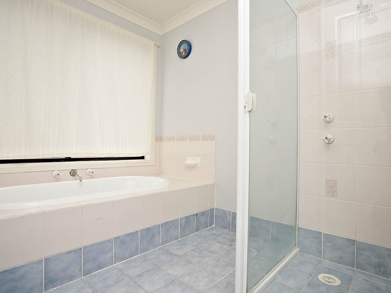 14 Bonds Road, Roselands NSW 2196