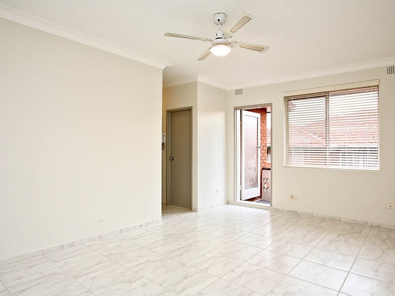 18/7 Phillip Street, Roselands NSW 2196