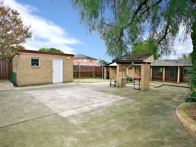 1a Norfolk Avenue, Beverly Hills NSW 2209