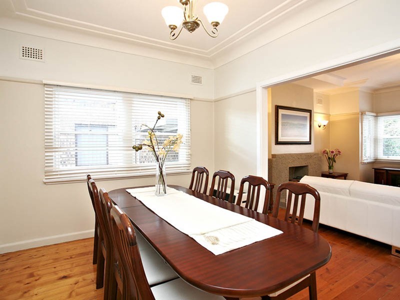 6 Munmurra Road, Riverwood NSW 2210