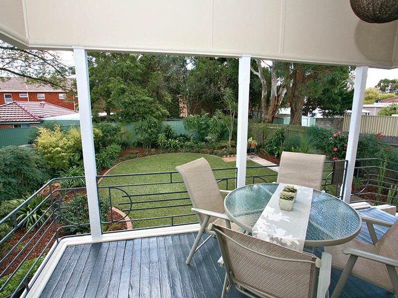 6 Munmurra Road, Riverwood NSW 2210