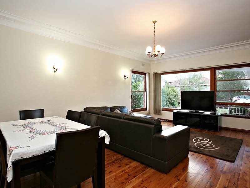 20 Wiggins Avenue, Beverly Hills NSW 2209