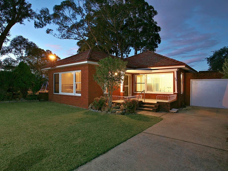 20 Wiggins Avenue, Beverly Hills NSW 2209