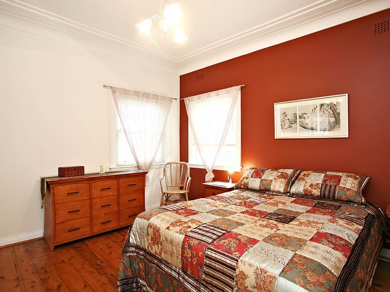 19 Jordan Avenue, Beverly Hills NSW 2209