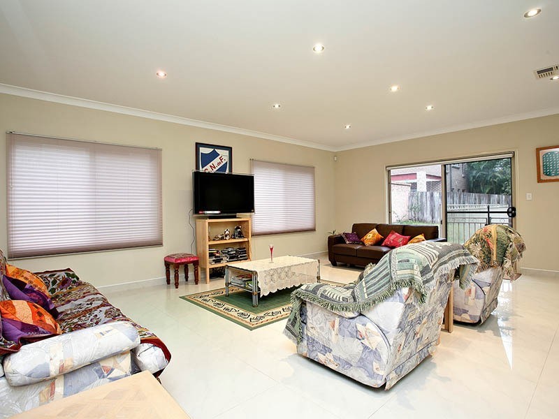 28 Lundy Avenue, Kingsgrove NSW 2208