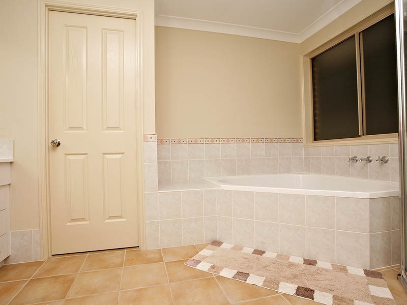 28 Lundy Avenue, Kingsgrove NSW 2208