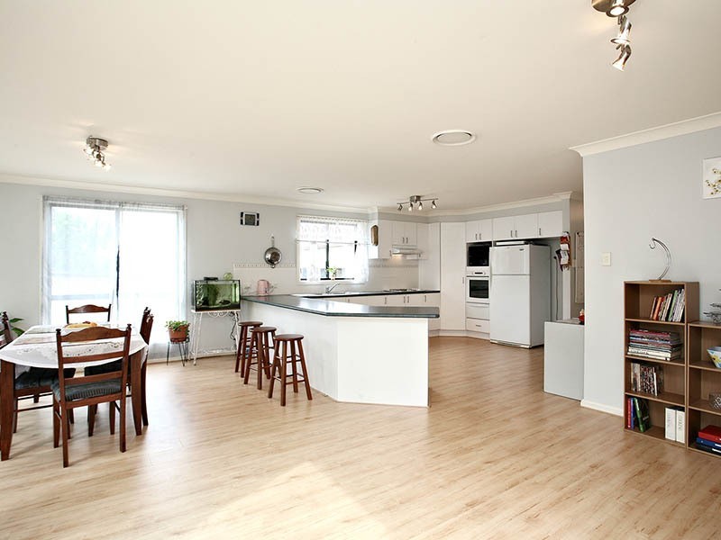 14 Bonds Road, Roselands NSW 2196