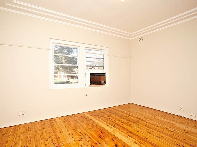 221 Gloucester Road, Beverly Hills NSW 2209