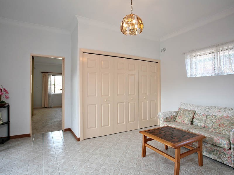 11 Bradman Street, Narwee NSW 2209