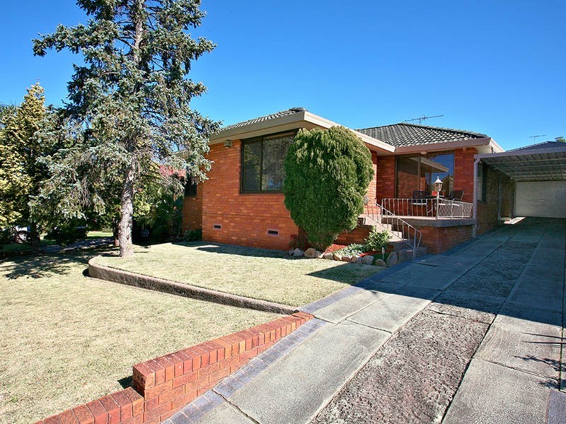 8 Enid Avenue, Roselands NSW 2196