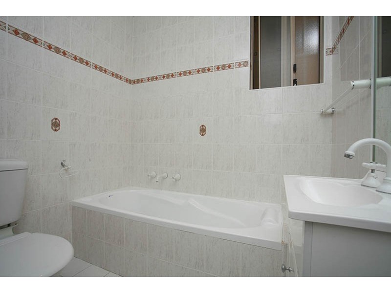 12/68-70 Bonds Road, Roselands NSW 2196