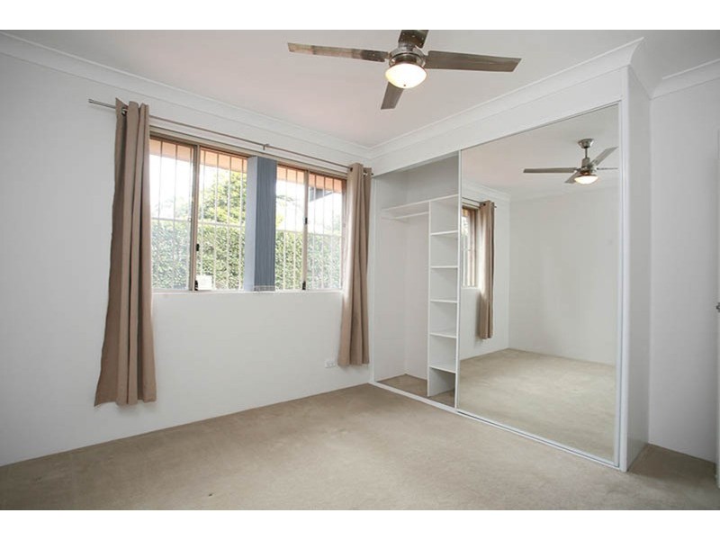 12/68-70 Bonds Road, Roselands NSW 2196