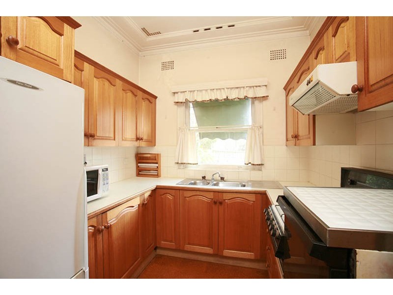 66 Ponyara Road, Beverly Hills NSW 2209